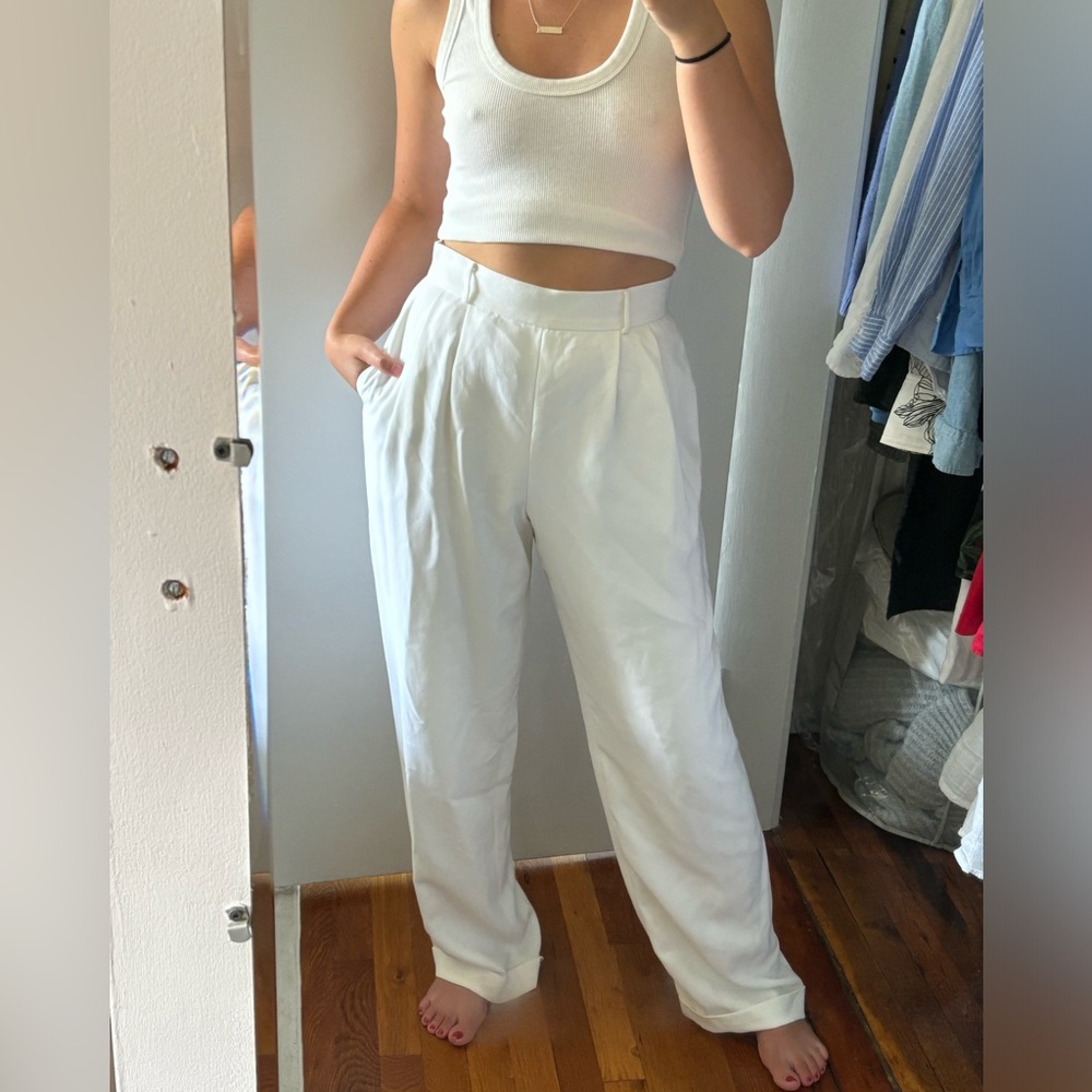 VINTAGE NEW YORK pants…Incredible white pants with silk lining